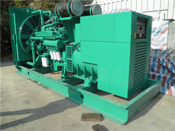 中阳出租发电机 发电机组厂家：柴油发电机组的控制屏的作用是什么？